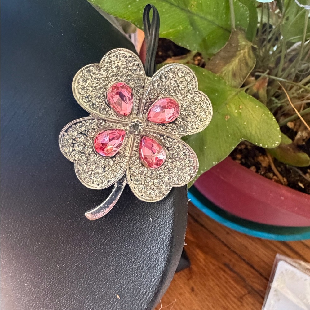Elegant Silver and Pink Clover Brooch